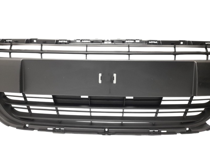 Recambio de rejilla paragolpes central para peugeot 208 referencia OEM IAM  9810920180 107175005/PG3282120/P205110D