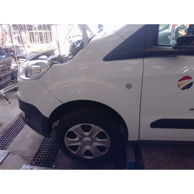 Recambio de aleta delantera izquierda para ford transit courier b460 furgoneta/monovolumen 1.5 tdci referencia OEM IAM   