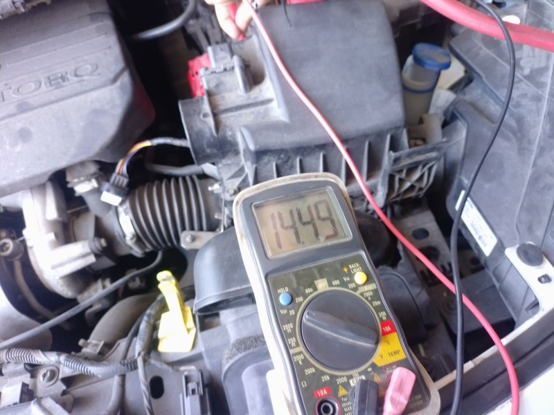 Recambio de alternador para ford transit courier b460 furgoneta/monovolumen 1.5 tdci referencia OEM IAM   