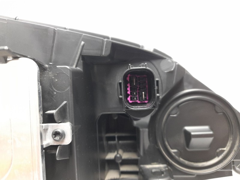 Recambio de faro izquierdo para porsche macan (xab) 4 electric (xabbb1, xabfd1) referencia OEM IAM  95C941005G 