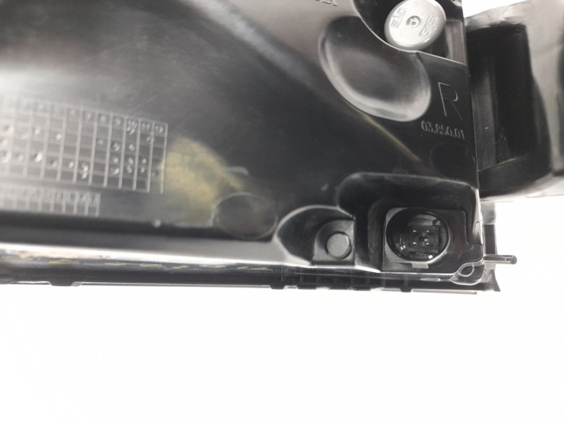 Recambio de piloto trasero derecho para porsche macan (xab) 4 electric (xabbb1, xabfd1) referencia OEM IAM  95C945096AB 