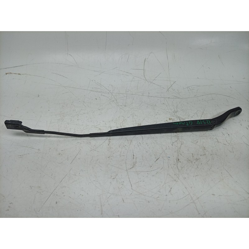 Recambio de brazo limpia delantero derecho para citroën c4 x 1.2 hybrid 136 136 ch gasolina/eléctrico (2024) referencia OEM IAM 