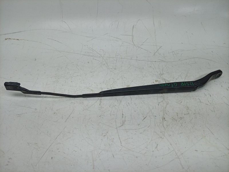 Recambio de brazo limpia delantero derecho para citroën c4 x 1.2 hybrid 136 136 ch gasolina/eléctrico (2024) referencia OEM IAM 
