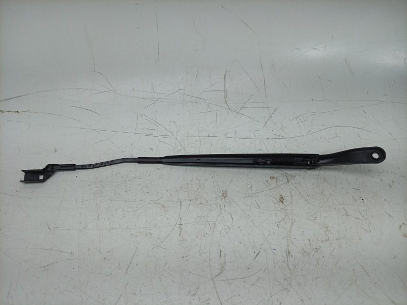 Recambio de brazo limpia delantero derecho para citroën c4 x 1.2 hybrid 136 136 ch gasolina/eléctrico (2024) referencia OEM IAM 