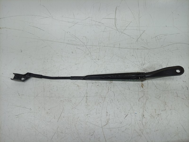 Recambio de brazo limpia delantero izquierdo para citroën c4 x 1.2 hybrid 136 136 ch gasolina/eléctrico (2024) referencia OEM IA