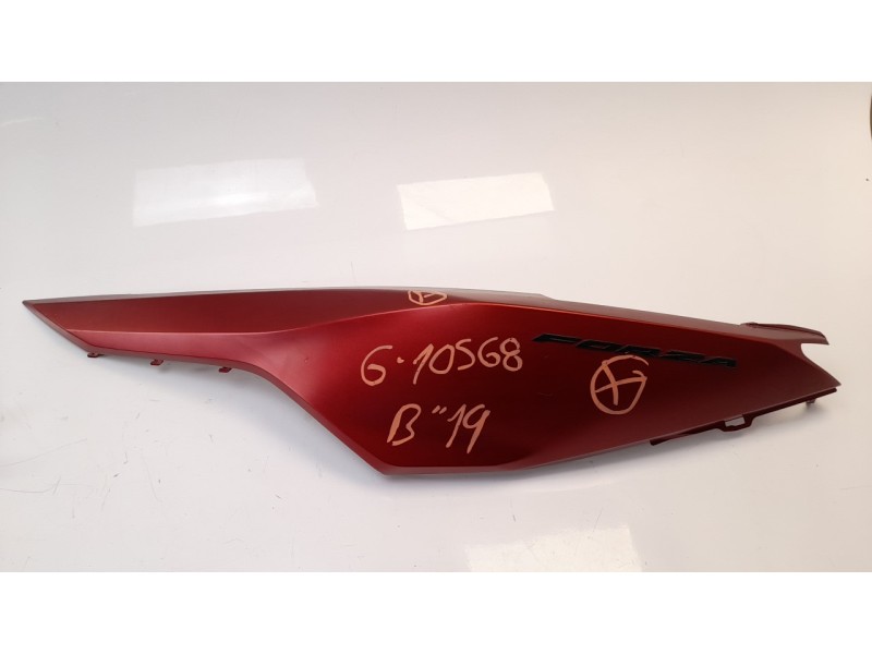 Recambio de moldura para honda forza 125 forza 125 referencia OEM IAM 83600K0BT000  