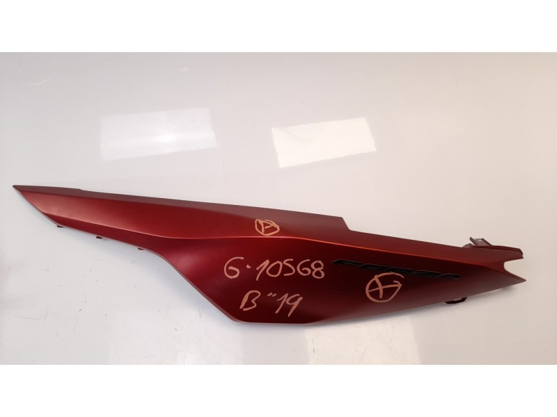 Recambio de moldura para honda forza 125 forza 125 referencia OEM IAM 83600K0BT000  