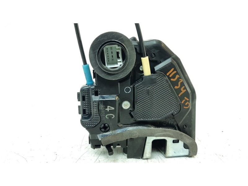 Recambio de cerradura puerta trasera derecha para toyota rav4 referencia OEM IAM 6905048060  