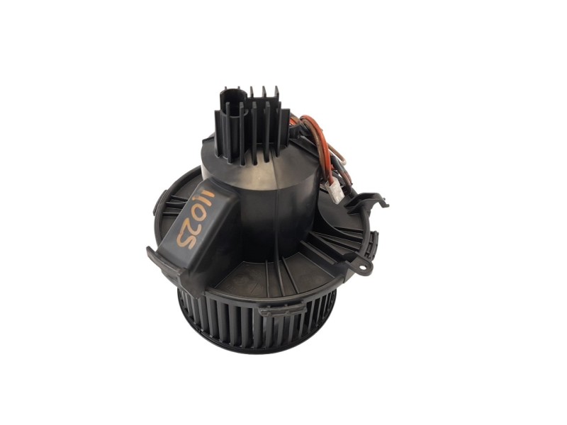 Recambio de ventilador calefaccion para opel zafira b 1.7 16v cdti referencia OEM IAM D8087000  