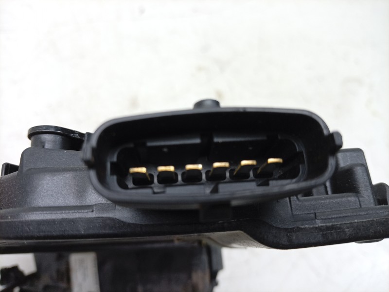Recambio de cerradura puerta delantera derecha para jaguar xj (x351) 3.0 sdv6 referencia OEM IAM C2D49430  