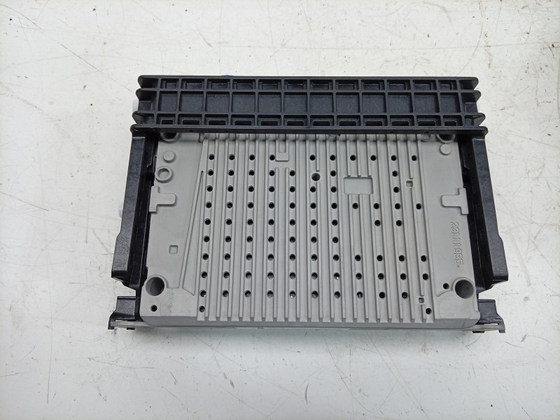 Recambio de sistema audio / radio cd para bmw i4 edrive 40 referencia OEM IAM  65125B4F811 