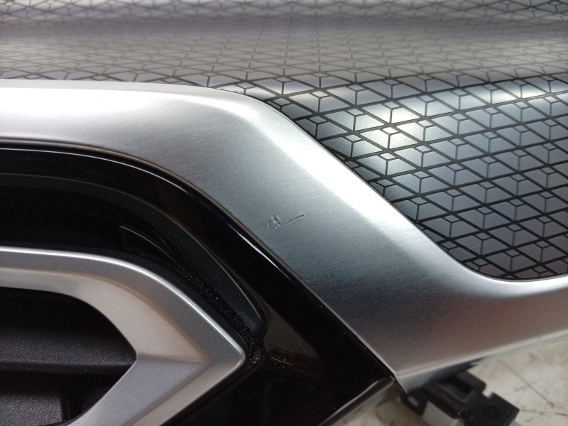 Recambio de moldura para bmw i4 edrive 40 referencia OEM IAM   