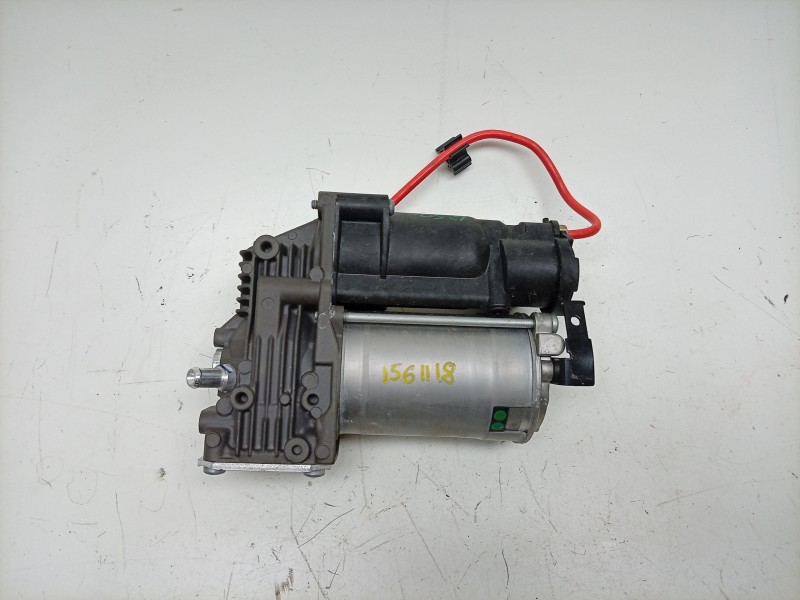 Recambio de compresor nivelacion suspension para jaguar xj (x351) 3.0 sdv6 referencia OEM IAM  C2D5825 