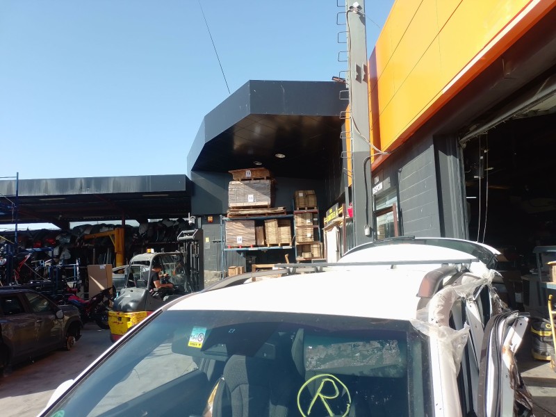 Recambio de barras techo para kg mobility rexton referencia OEM IAM   