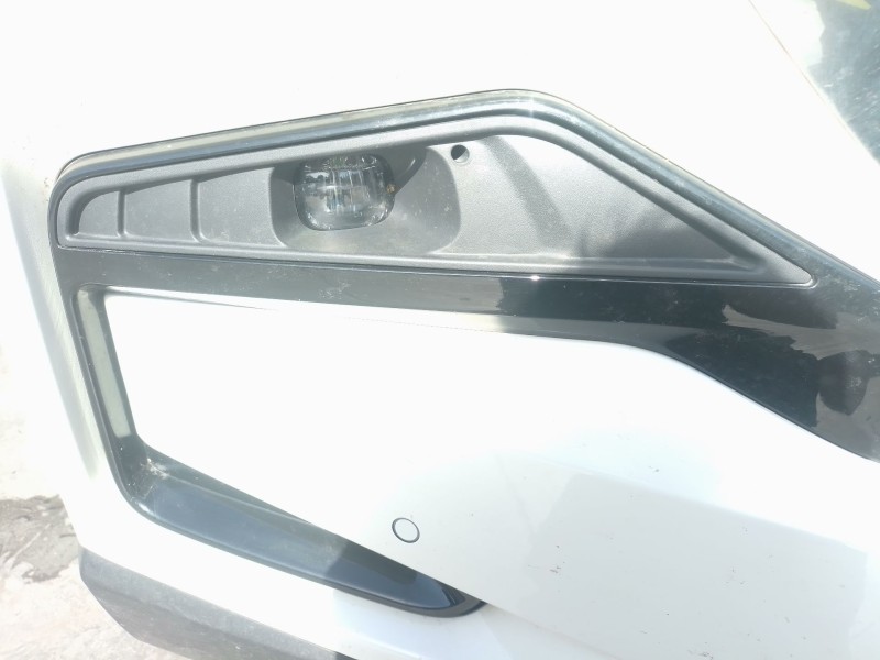 Recambio de faro antiniebla derecho para kg mobility rexton referencia OEM IAM   