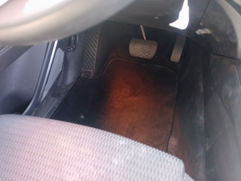 Recambio de juego alfombrillas para kg mobility rexton referencia OEM IAM   