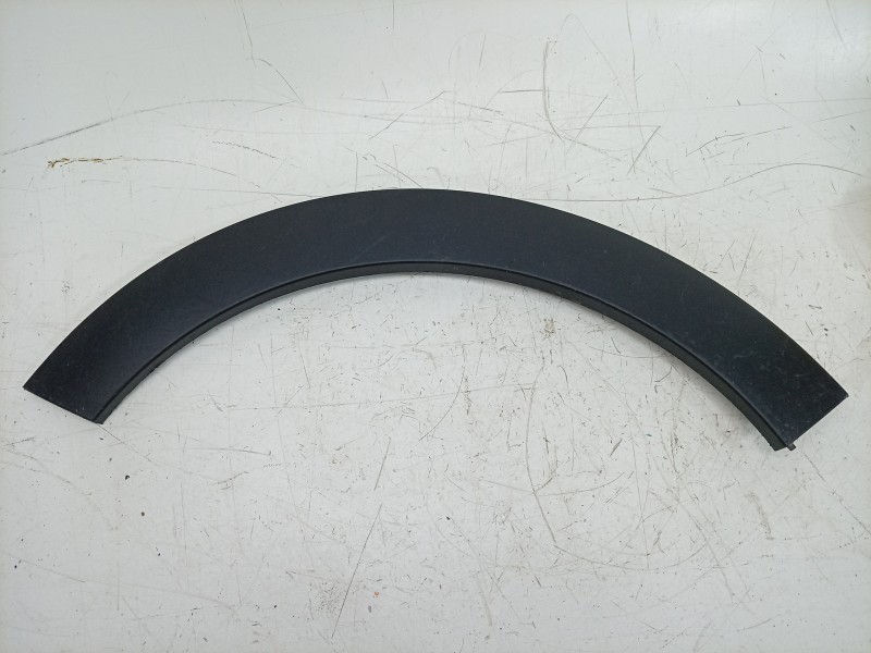 Recambio de aletin trasero izquierdo para citroën c3 1.2 12v e-thp referencia OEM IAM  9812088880 