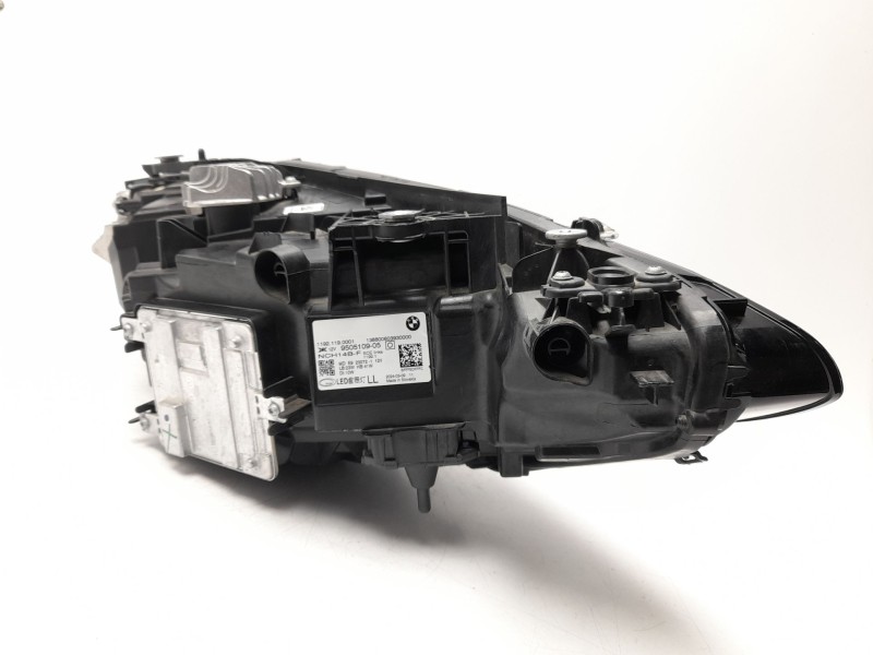 Recambio de faro izquierdo para bmw i4 edrive 40 referencia OEM IAM  63118084885 