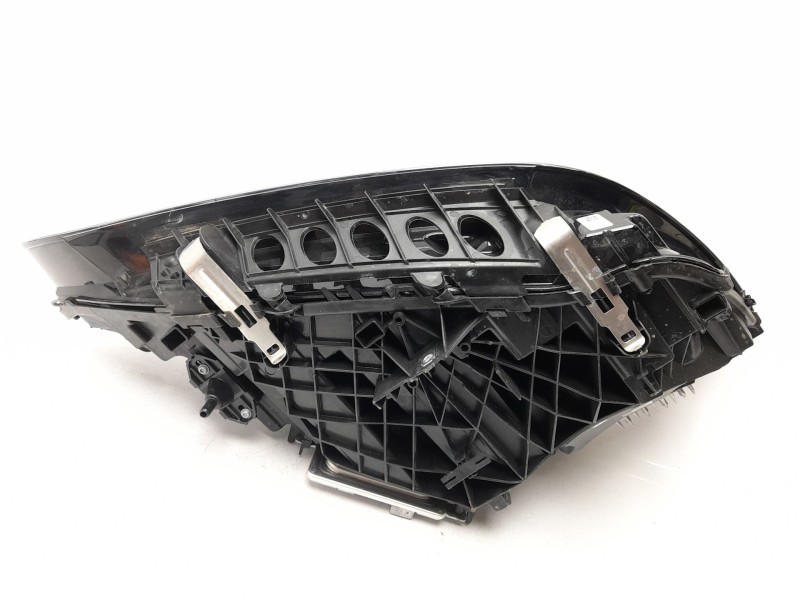 Recambio de faro izquierdo para bmw i4 edrive 40 referencia OEM IAM  63118084885 