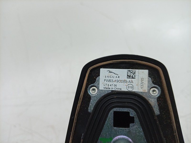 Recambio de antena para jaguar xj (x351) 3.0 sdv6 referencia OEM IAM   