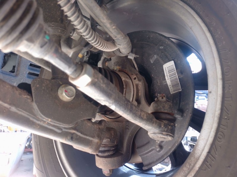 Recambio de mangueta delantera derecha para kg mobility rexton referencia OEM IAM   