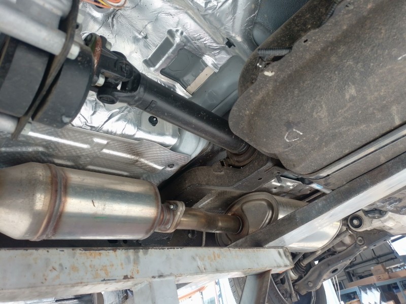 Recambio de transmision central para kg mobility rexton referencia OEM IAM   