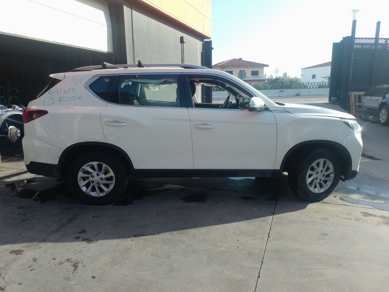 kg mobility rexton del año 2025