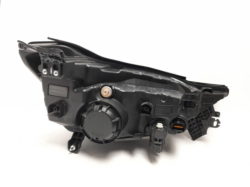 Recambio de faro izquierdo para kg mobility rexton referencia OEM IAM  8310536010 