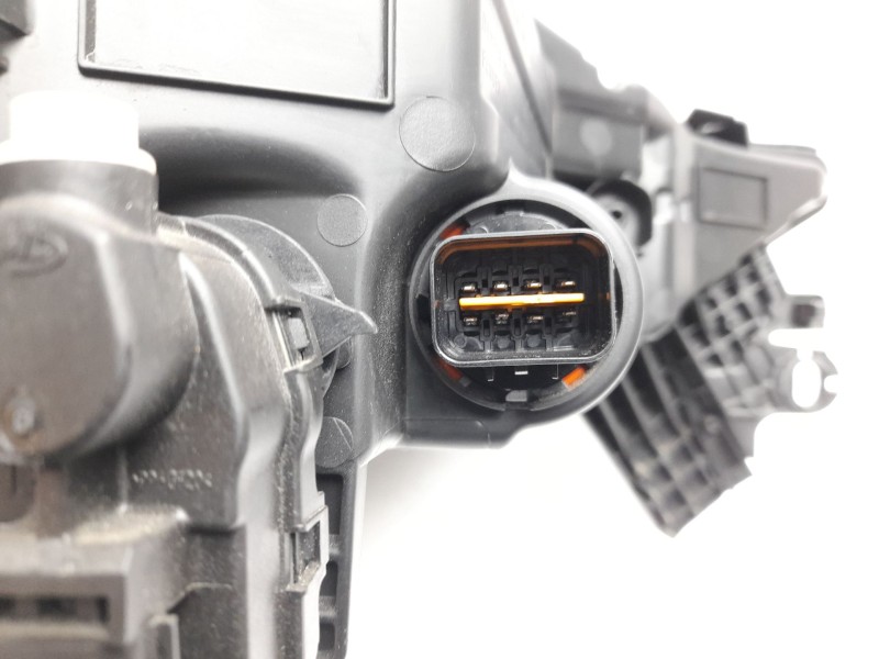 Recambio de faro izquierdo para kg mobility rexton referencia OEM IAM  8310536010 