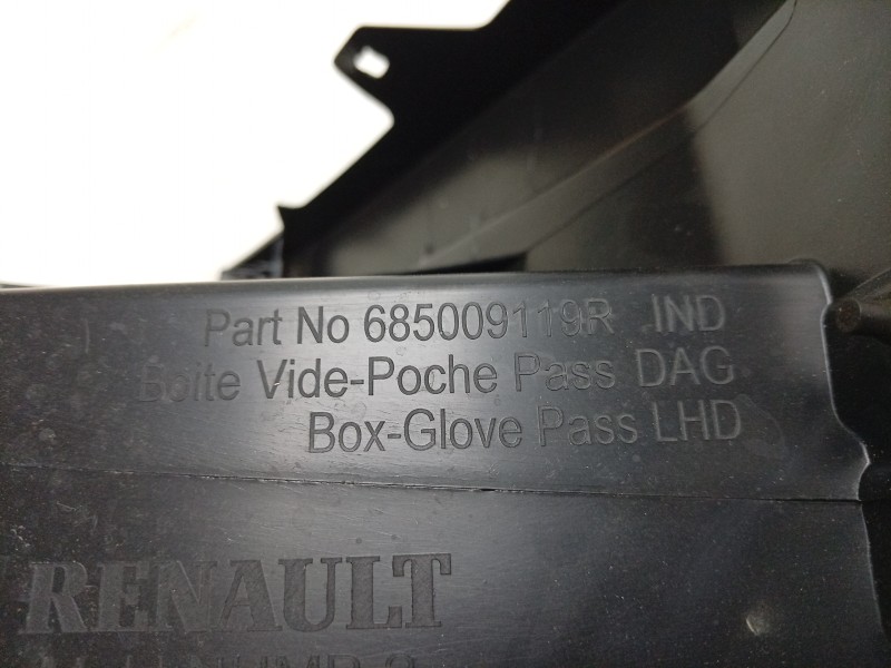 Recambio de guantera para dacia sandero iii 1.0 tce 90 eco-g referencia OEM IAM 685008544R  