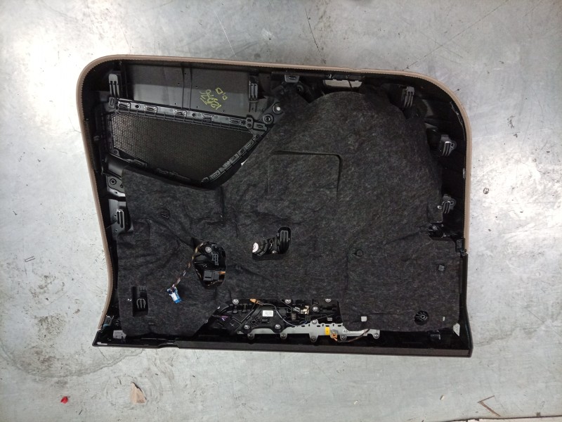 Recambio de guarnecido puerta delantera derecha para porsche macan (xab) 4 electric (xabbb1, xabfd1) referencia OEM IAM  95C8670