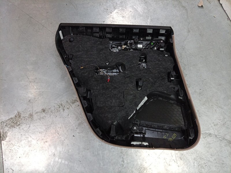 Recambio de guarnecido puerta trasera derecha para porsche macan (xab) 4 electric (xabbb1, xabfd1) referencia OEM IAM  95C867212
