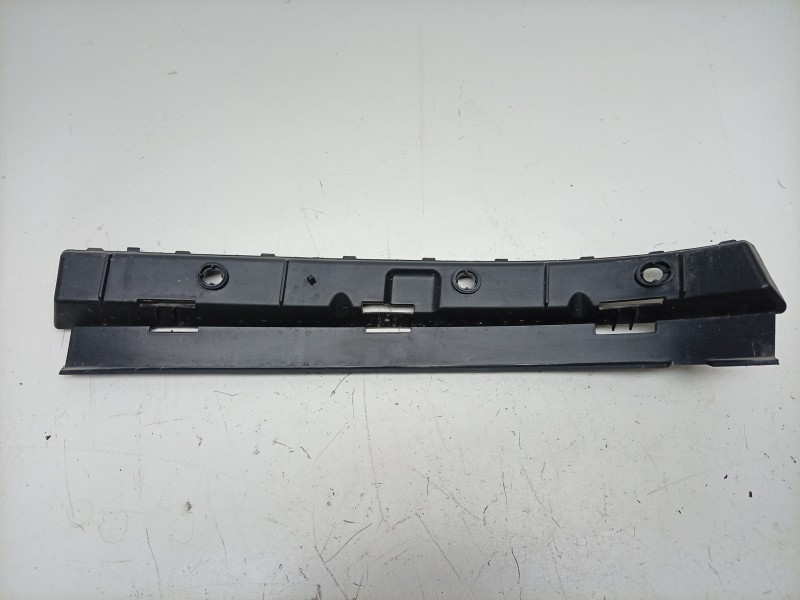 Recambio de soporte paragolpes trasero para jaguar xj (x351) 3.0 sdv6 referencia OEM IAM  AW9317B930 