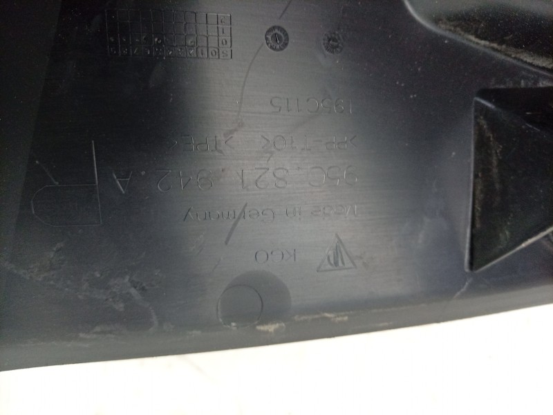 Recambio de moldura para porsche macan (xab) 4 electric (xabbb1, xabfd1) referencia OEM IAM  95C821942A 