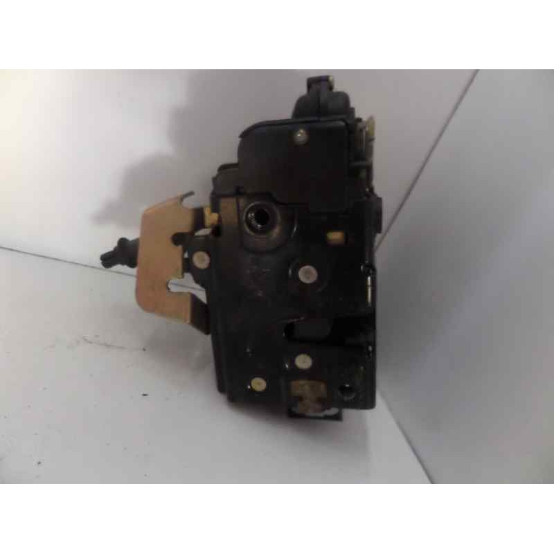 Recambio de cerradura puerta trasera izquierda para audi a6 berlina (4b2) 2.5 tdi referencia OEM IAM   