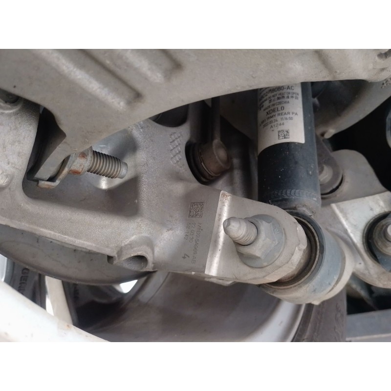 Recambio de amortiguador trasero izquierdo para land rover range rover evoque (l551) 2.0 d165 referencia OEM IAM   