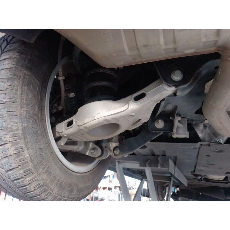 Recambio de brazo suspension inferior trasero izquierdo para land rover range rover evoque (l551) 2.0 d165 referencia OEM IAM   