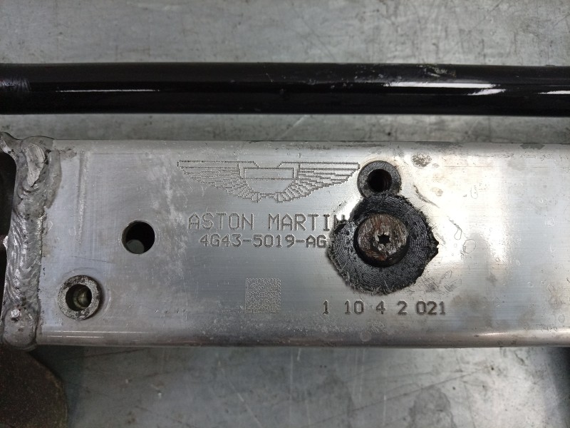 Recambio de puente delantero para aston martin rapide 5.9 v12 cat referencia OEM IAM  4G435019AG 