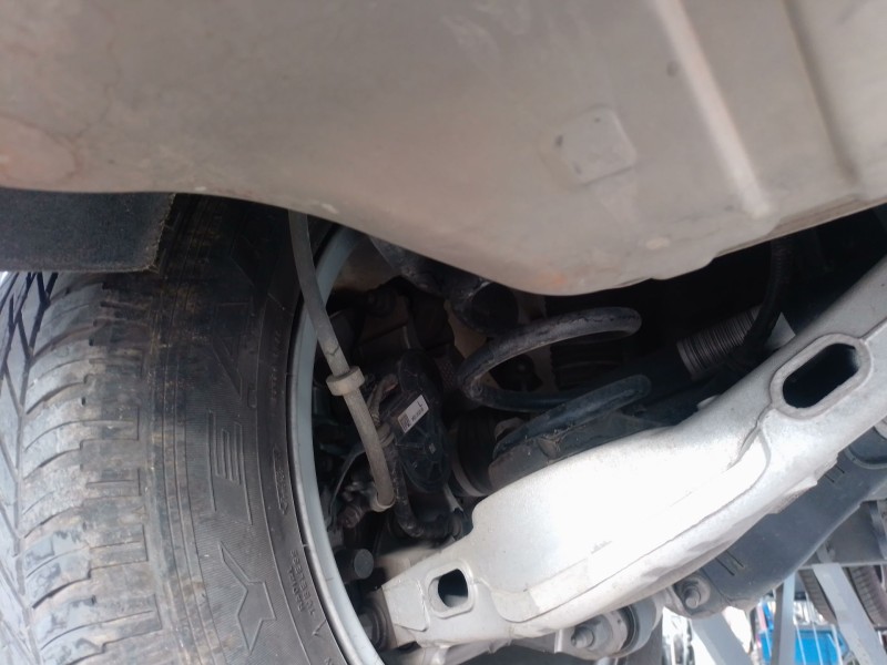 Recambio de mangueta trasera izquierda para land rover range rover evoque (l551) 2.0 d165 referencia OEM IAM   
