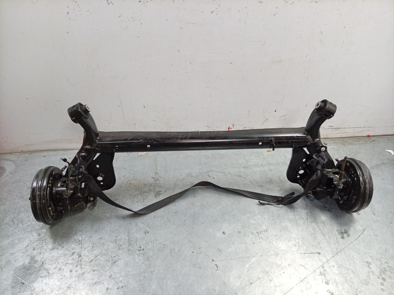 Recambio de puente trasero para ford tourneo courier (c4a) trend referencia OEM IAM  1837273 