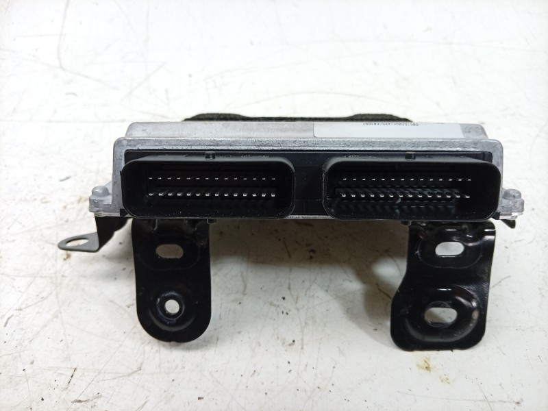 Recambio de centralita motor uce para dacia sandero iii 1.0 tce 90 eco-g referencia OEM IAM 616000777 169103752R 