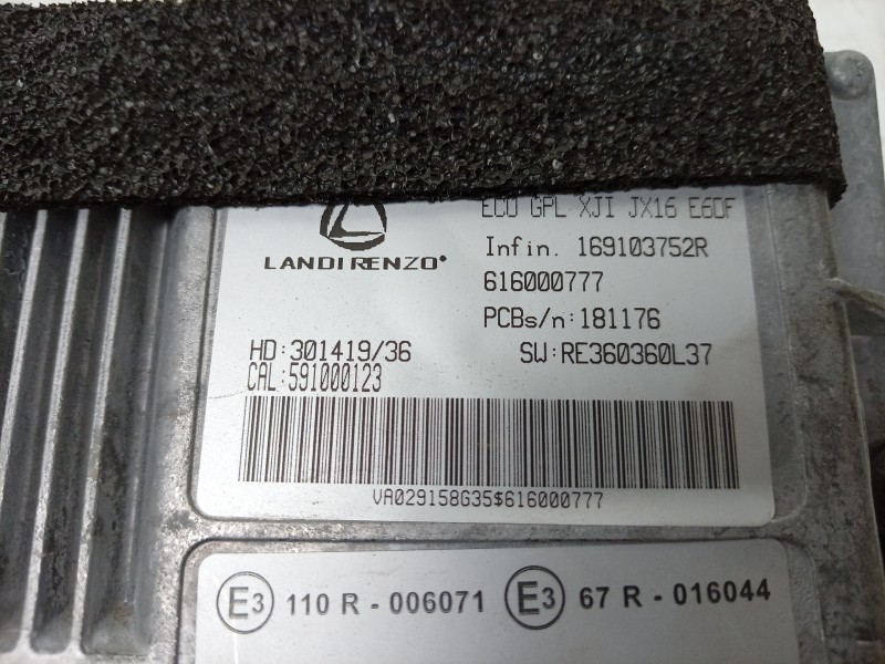 Recambio de centralita motor uce para dacia sandero iii 1.0 tce 90 eco-g referencia OEM IAM 616000777 169103752R 