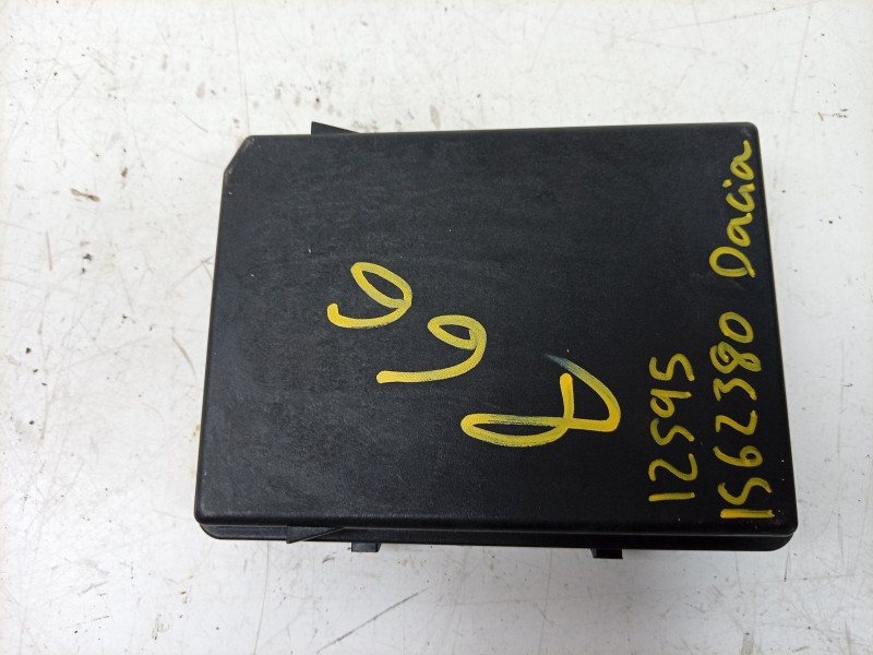 Recambio de caja reles / fusibles para dacia sandero iii 1.0 tce 90 eco-g referencia OEM IAM  284B71965R 