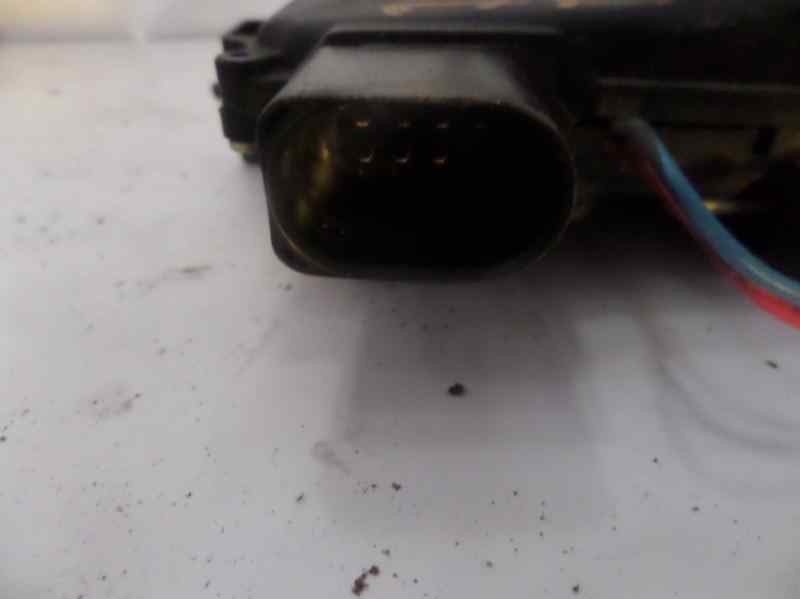 Recambio de cerradura puerta trasera izquierda para audi a6 berlina (4b2) 2.5 tdi referencia OEM IAM   