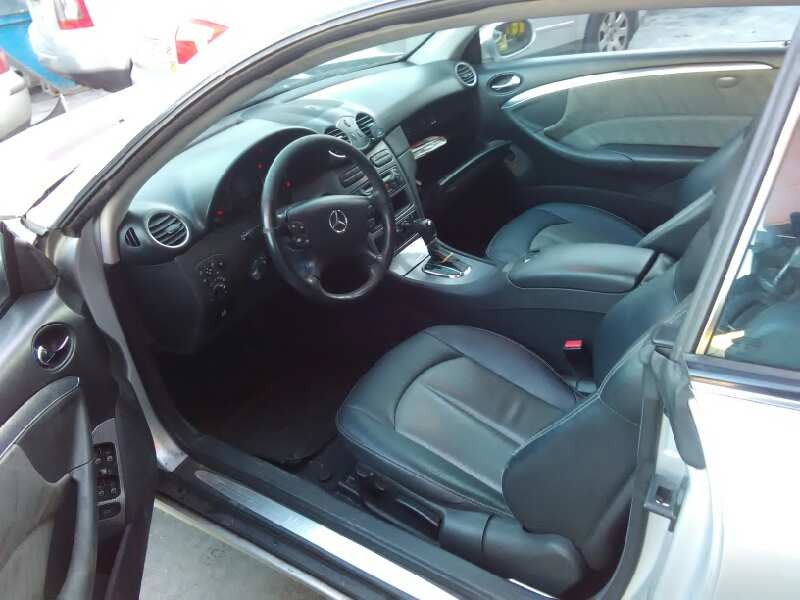 mercedes-benz clase clk (w209) coupe del año 2004