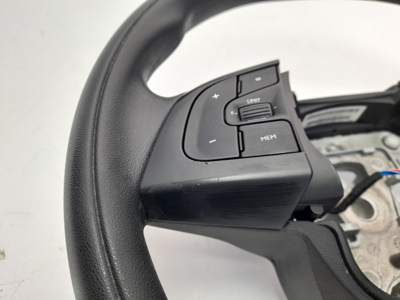 Recambio de volante para citroen c4 cactus feel referencia OEM IAM 98031271ZD  