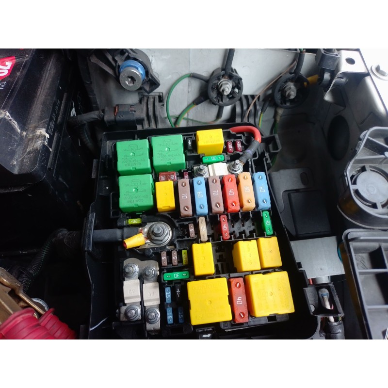 Recambio de caja reles / fusibles para peugeot 308 ii (lb_, lp_, lw_, lh_, l3_) 1.5 bluehdi 130 referencia OEM IAM   