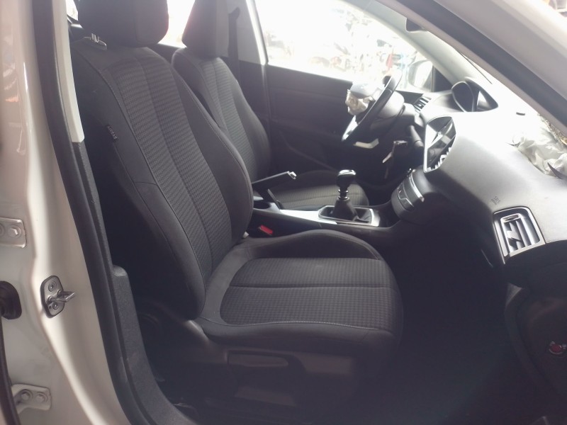 Recambio de juego asientos completo para peugeot 308 ii (lb_, lp_, lw_, lh_, l3_) 1.5 bluehdi 130 referencia OEM IAM   