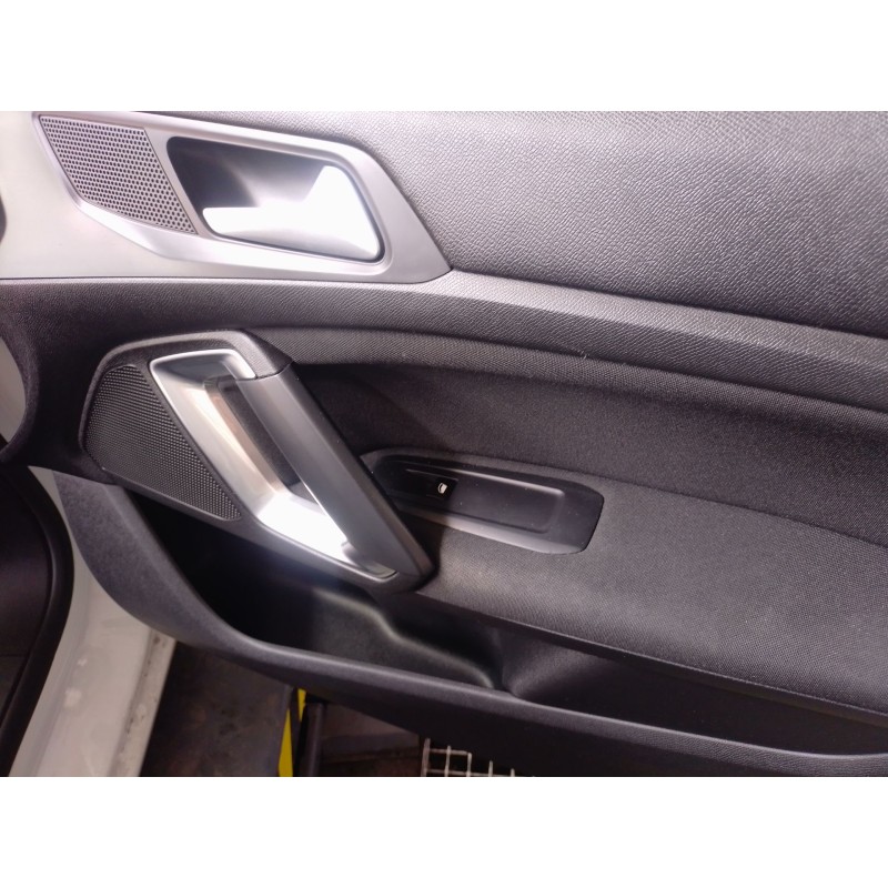 Recambio de mando elevalunas delantero derecho para peugeot 308 ii (lb_, lp_, lw_, lh_, l3_) 1.5 bluehdi 130 referencia OEM IAM 