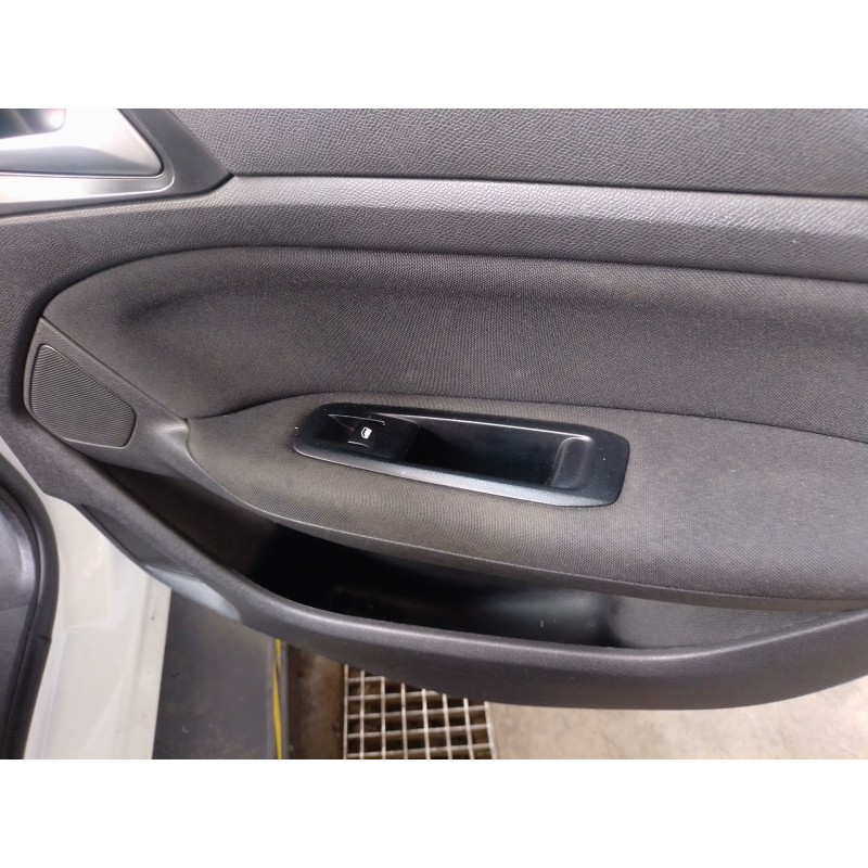 Recambio de mando elevalunas trasero derecho para peugeot 308 ii (lb_, lp_, lw_, lh_, l3_) 1.5 bluehdi 130 referencia OEM IAM   